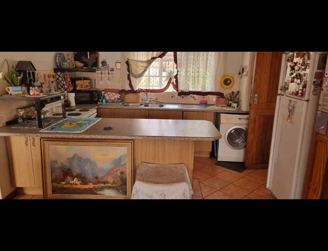 2 BEDROOM HOUSE FOR SALE IN THERESA PARK